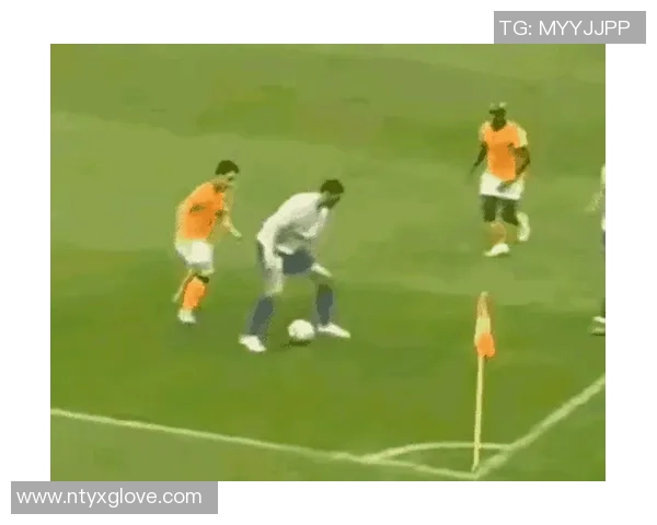 足球明星经典瞬间搞笑回顾让你捧腹大笑的场面合集